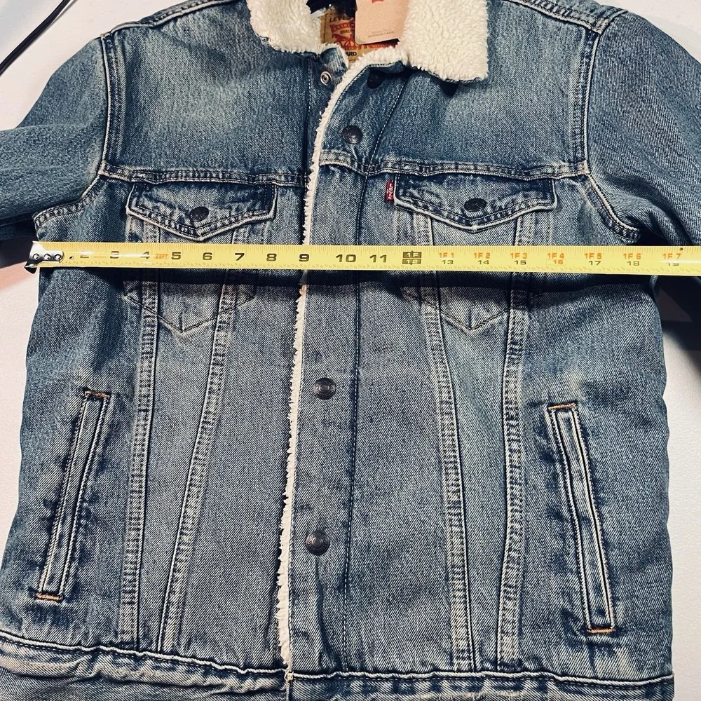 NWT Levis Mens Sherpa‎ Jacket Denim Trucker Jacket Light Wash 163650044 Small - Picture 3 of 11